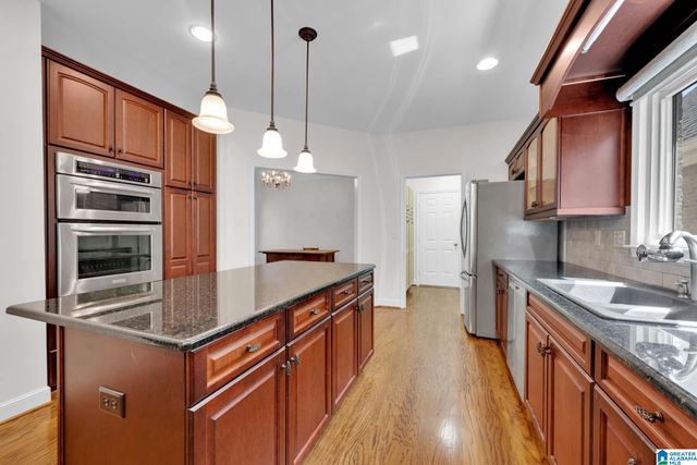 1044 LINKSIDE DRIVE, Hoover, AL 35242