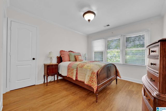 1044 LINKSIDE DRIVE, Hoover, AL 35242