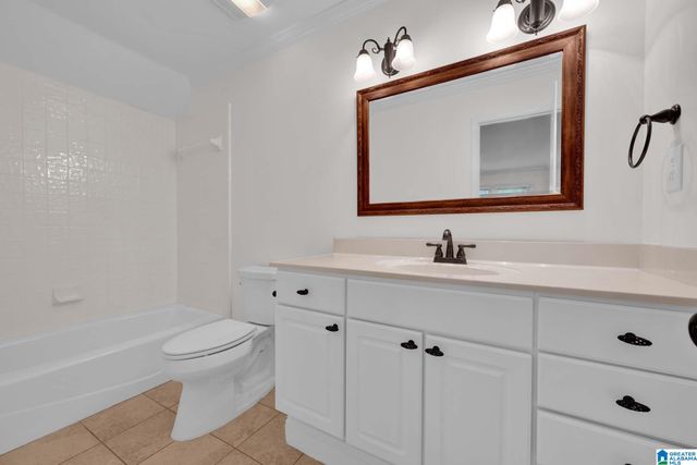 1044 LINKSIDE DRIVE, Hoover, AL 35242