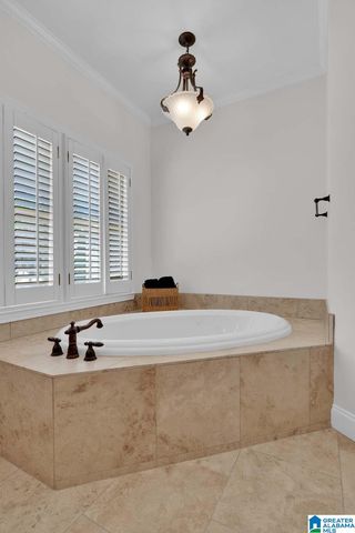 1044 LINKSIDE DRIVE, Hoover, AL 35242