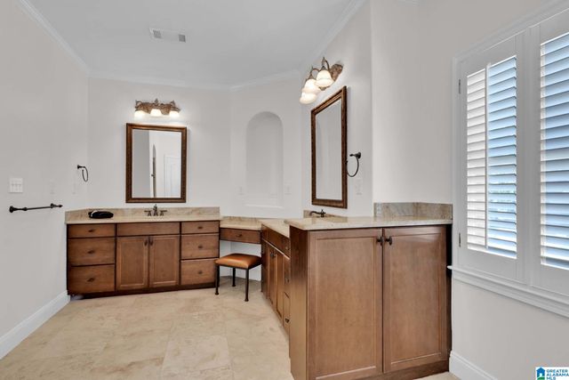 1044 LINKSIDE DRIVE, Hoover, AL 35242