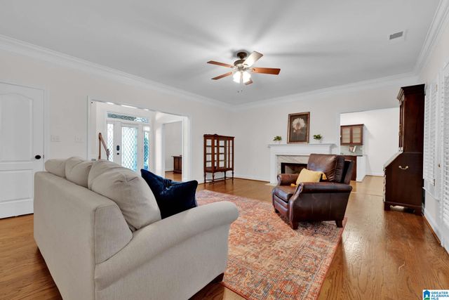 1044 LINKSIDE DRIVE, Hoover, AL 35242