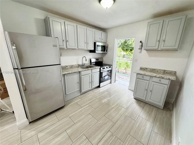 631 NW 11th Ave C, Fort Lauderdale, FL 33311