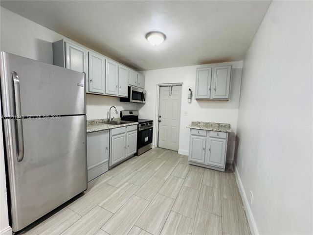 631 NW 11th Ave C, Fort Lauderdale, FL 33311