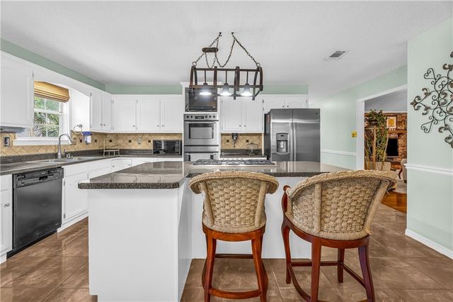 2417 Huffman Drive W, Mobile, AL 36693
