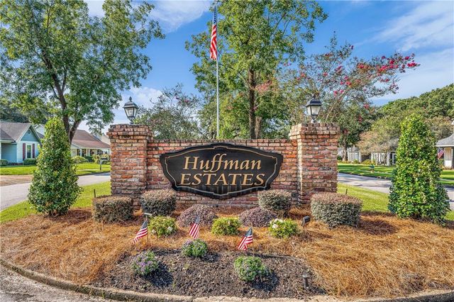 2417 Huffman Drive W, Mobile, AL 36693