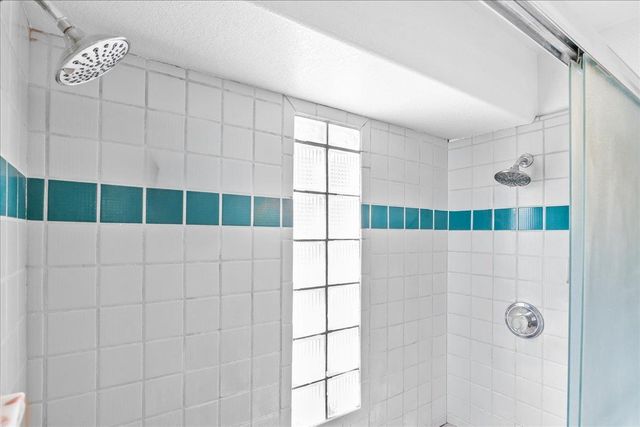 1160 W Walnut St, Stockton, CA 95203