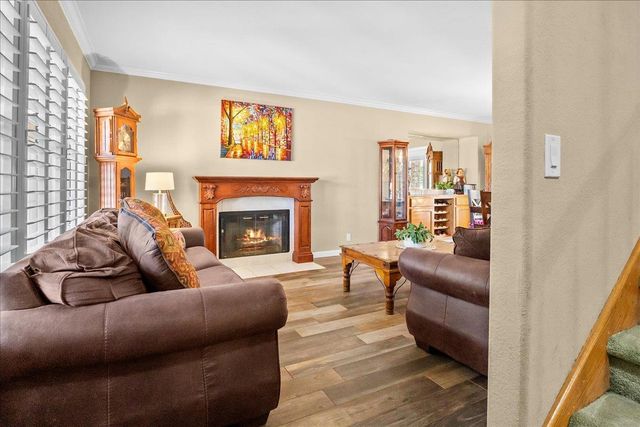 1160 W Walnut St, Stockton, CA 95203