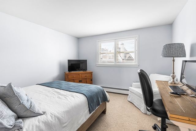 19 Marina Dr 19, Hull, MA 02045