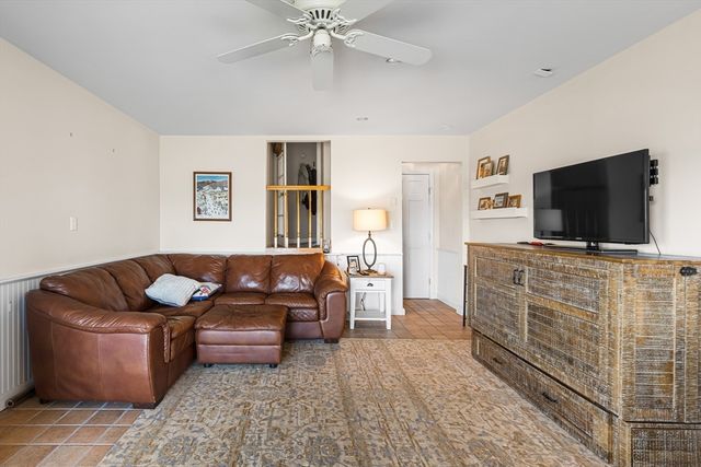 19 Marina Dr 19, Hull, MA 02045