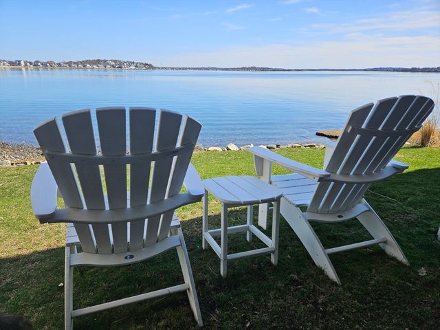 19 Marina Dr 19, Hull, MA 02045