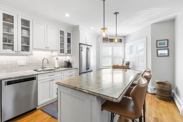 19 Marina Dr 19, Hull, MA 02045