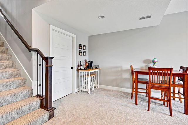 8003 W 166th Terrace, Overland Park, KS 66085