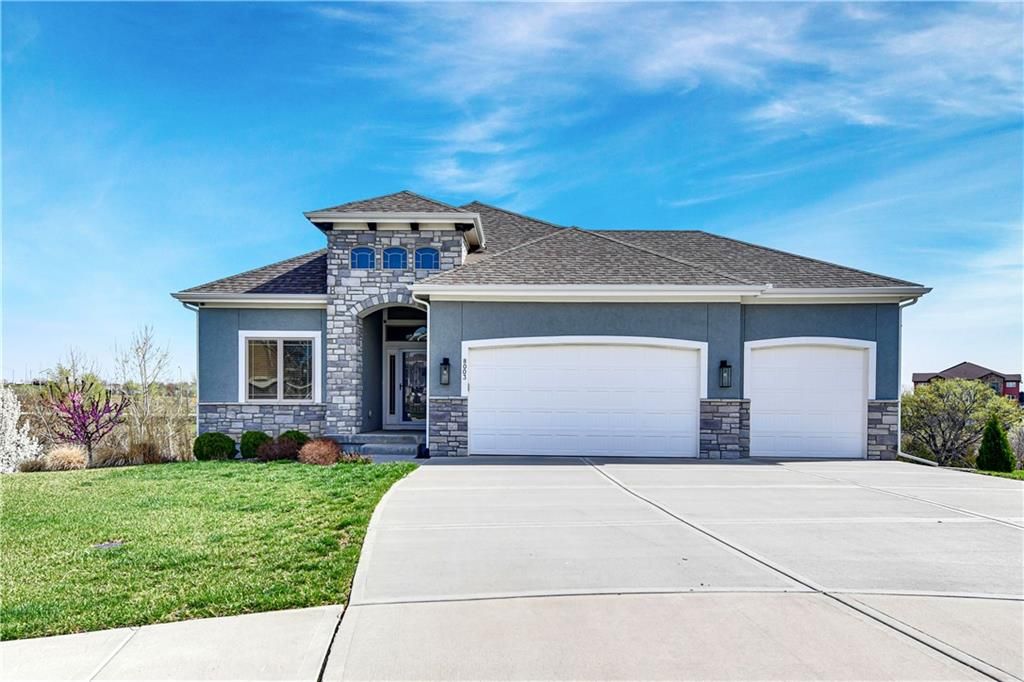 8003 W 166th Terrace, Overland Park, KS 66085