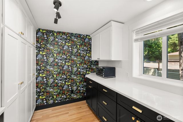 3440 Madrona Beach Road NW, Olympia, WA 98502