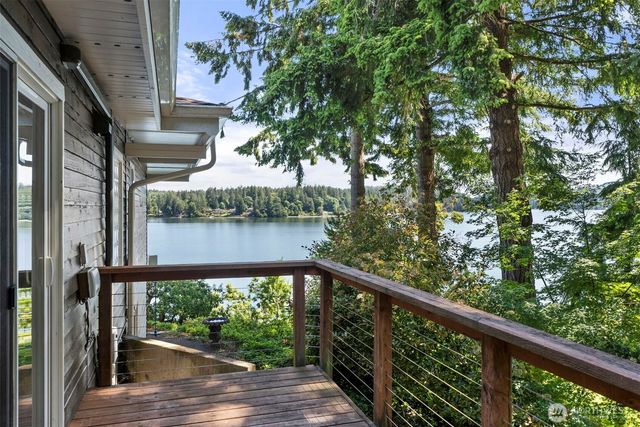 3440 Madrona Beach Road NW, Olympia, WA 98502