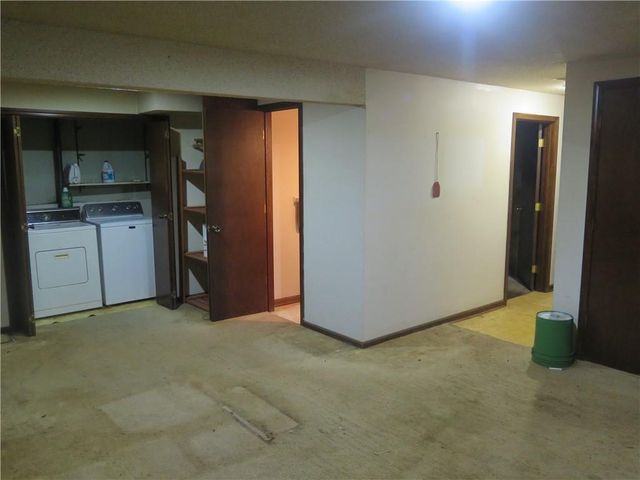 10610 W 170th Terrace, Overland Park, KS 66221