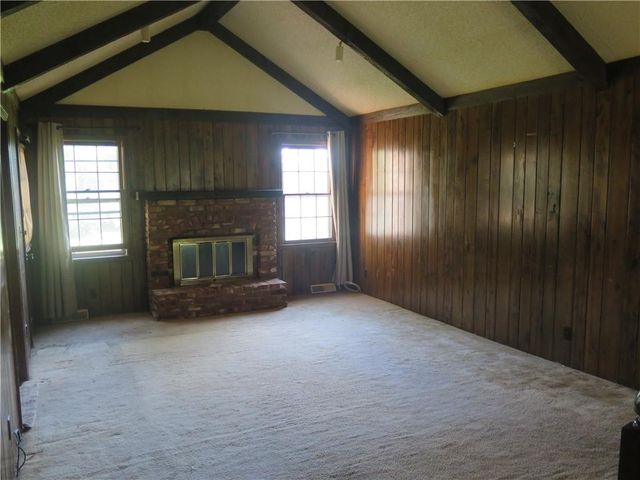 10610 W 170th Terrace, Overland Park, KS 66221