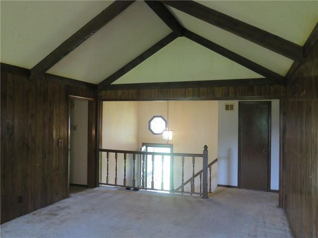 10610 W 170th Terrace, Overland Park, KS 66221