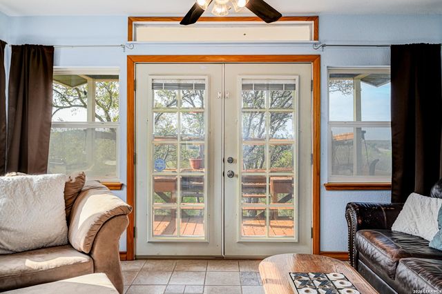 2064 Campfire, Spring Branch, TX 78070