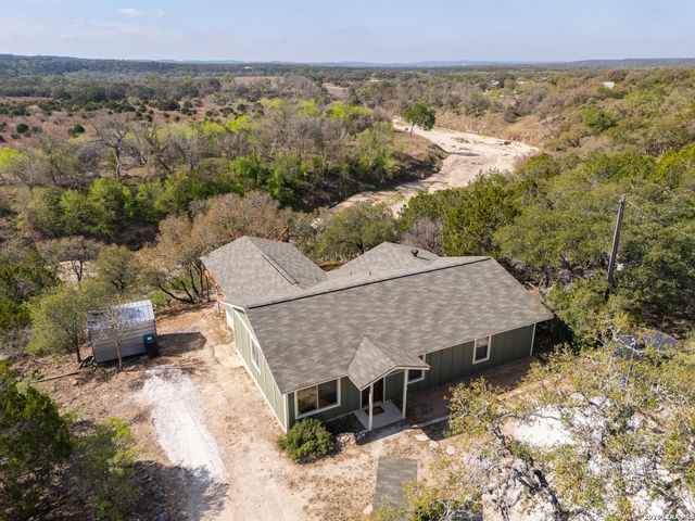 2064 Campfire, Spring Branch, TX 78070