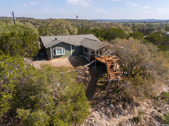 2064 Campfire, Spring Branch, TX 78070