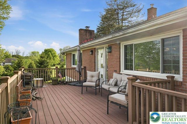 1115 Crestview Drive, Stroud Twp, PA 18360