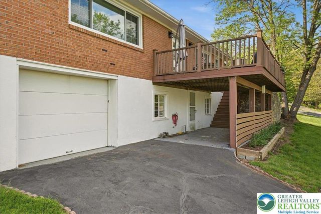 1115 Crestview Drive, Stroud Twp, PA 18360