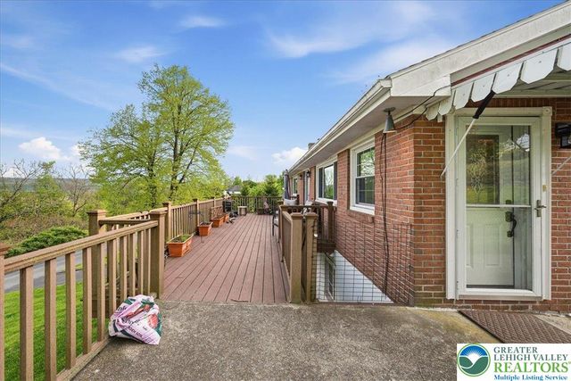 1115 Crestview Drive, Stroud Twp, PA 18360