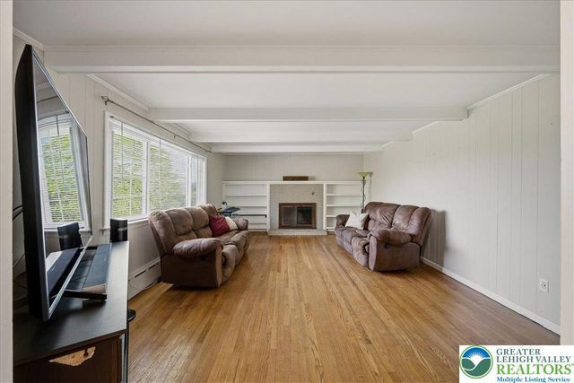 1115 Crestview Drive, Stroud Twp, PA 18360