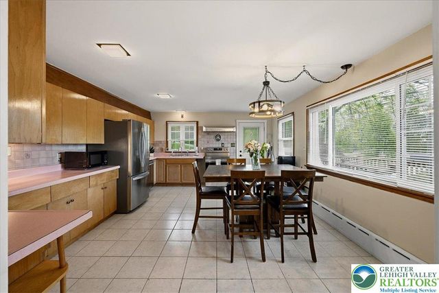 1115 Crestview Drive, Stroud Twp, PA 18360