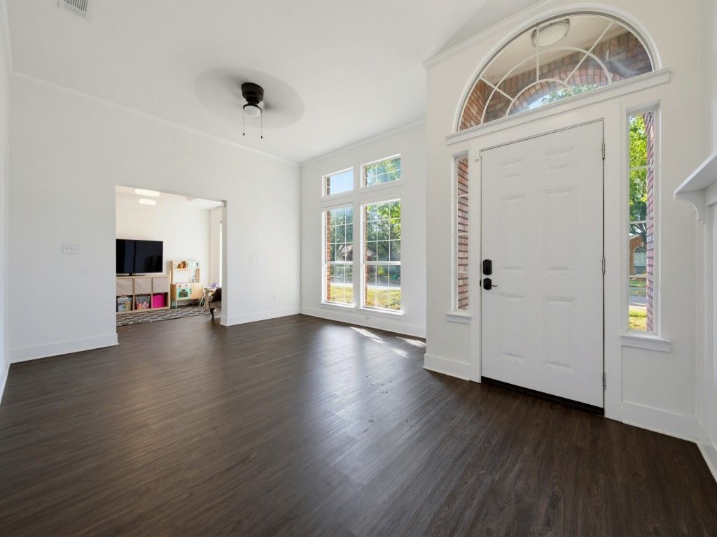 2912 Olympia Drive, Grand Prairie, TX 75052 — photo 2