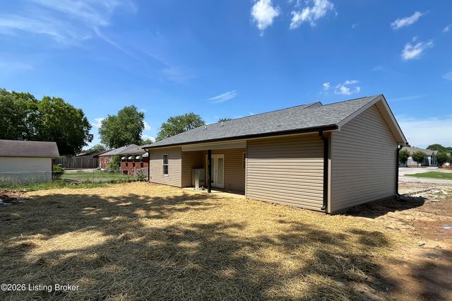 3306 Bridwell Dr, Louisville, KY 40216