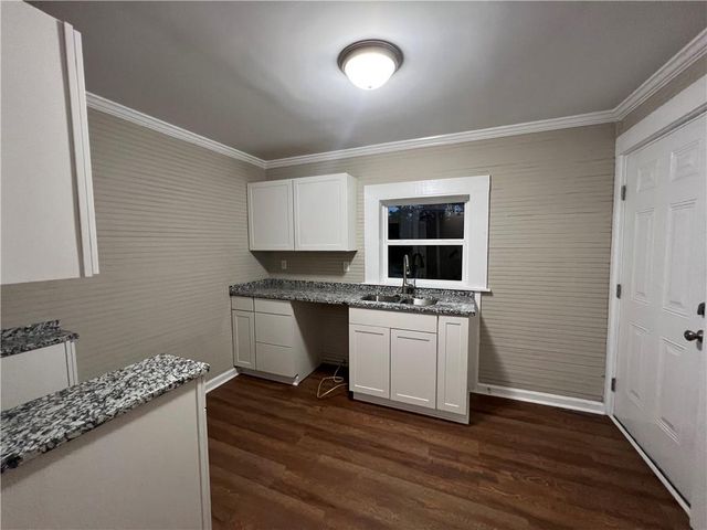 15 Tower Street, Gainesville, GA 30501