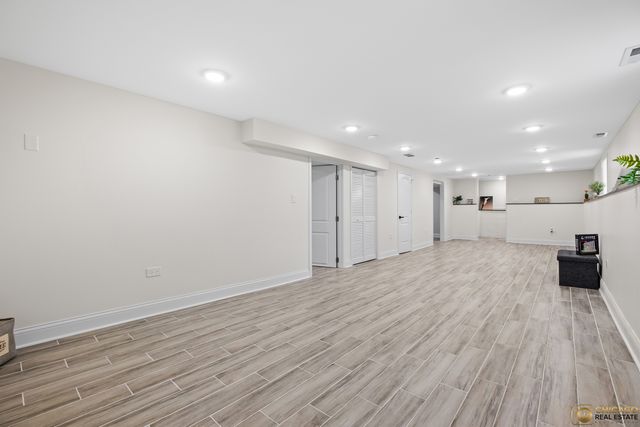 4656 N Leamington Avenue, Chicago, IL 60630