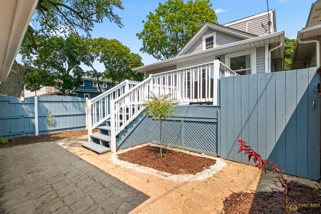 4656 N Leamington Avenue, Chicago, IL 60630