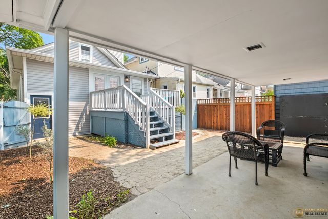 4656 N Leamington Avenue, Chicago, IL 60630