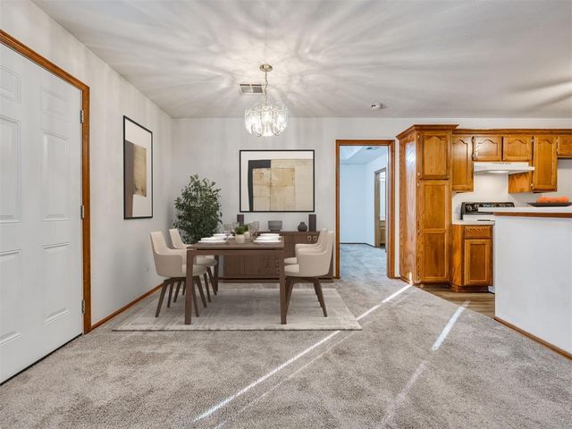 1124 NE 8th Street, Moore, OK 73160