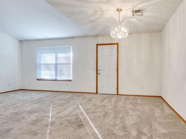 1124 NE 8th Street, Moore, OK 73160