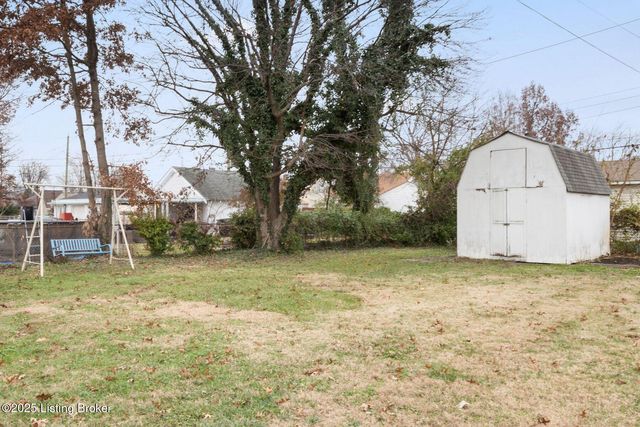 221 Inverness Ave, Louisville, KY 40214