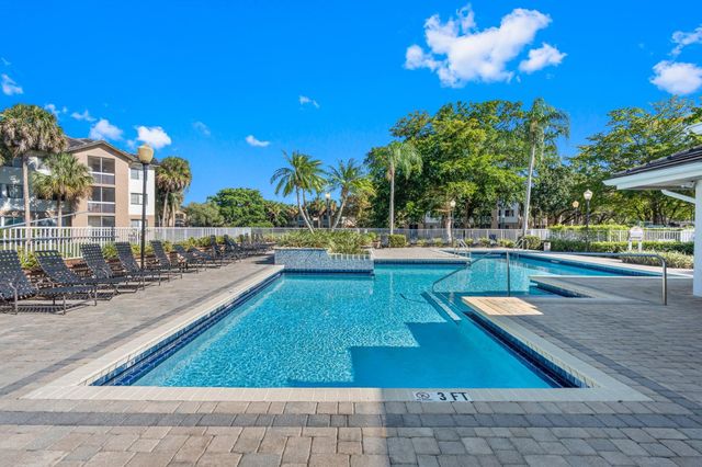 9977 Westview Drive 122, Coral Springs, FL 33076