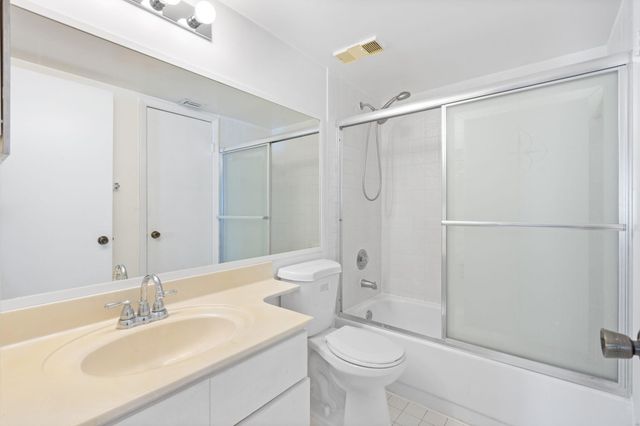 9977 Westview Drive 122, Coral Springs, FL 33076