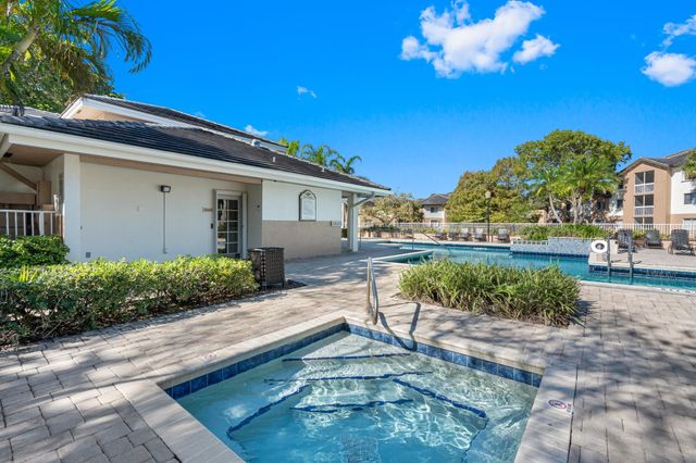 9977 Westview Drive 122, Coral Springs, FL 33076