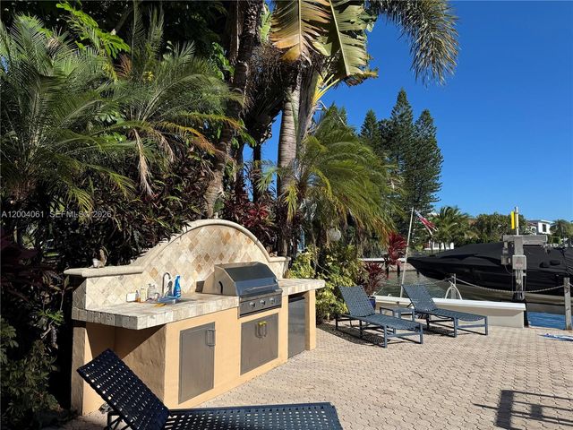 2600 NE 135th St 4J-A, North Miami, FL 33181