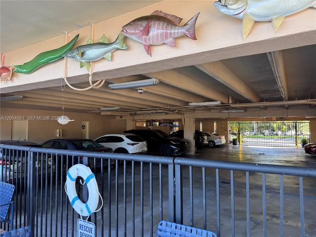 2600 NE 135th St 4J-A, North Miami, FL 33181