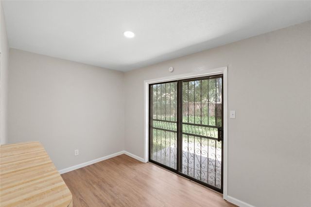 7111 Pinehook Lane, Houston, TX 77016