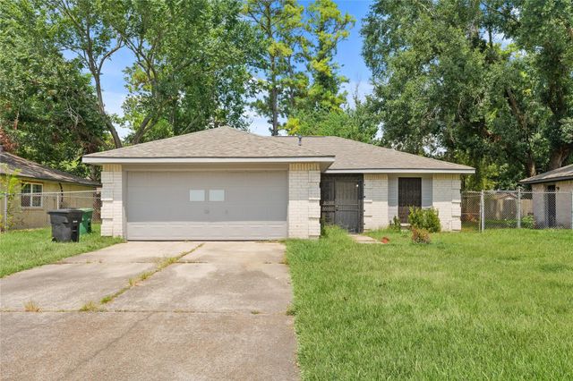 7111 Pinehook Lane, Houston, TX 77016