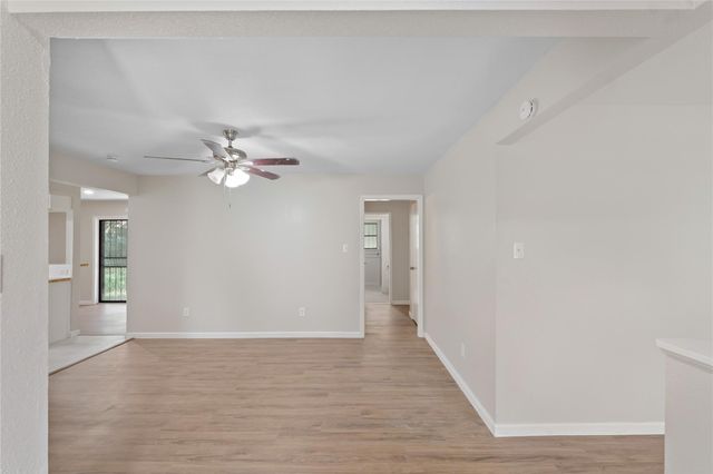 7111 Pinehook Lane, Houston, TX 77016