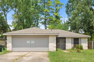 7111 Pinehook Lane, Houston, TX 77016