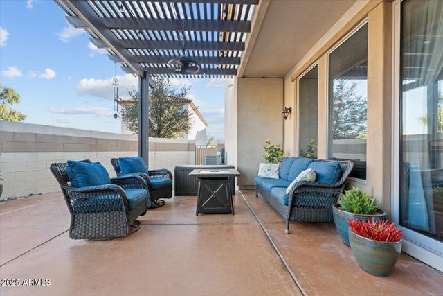 20819 W LEGEND Trail, Buckeye, AZ 85396